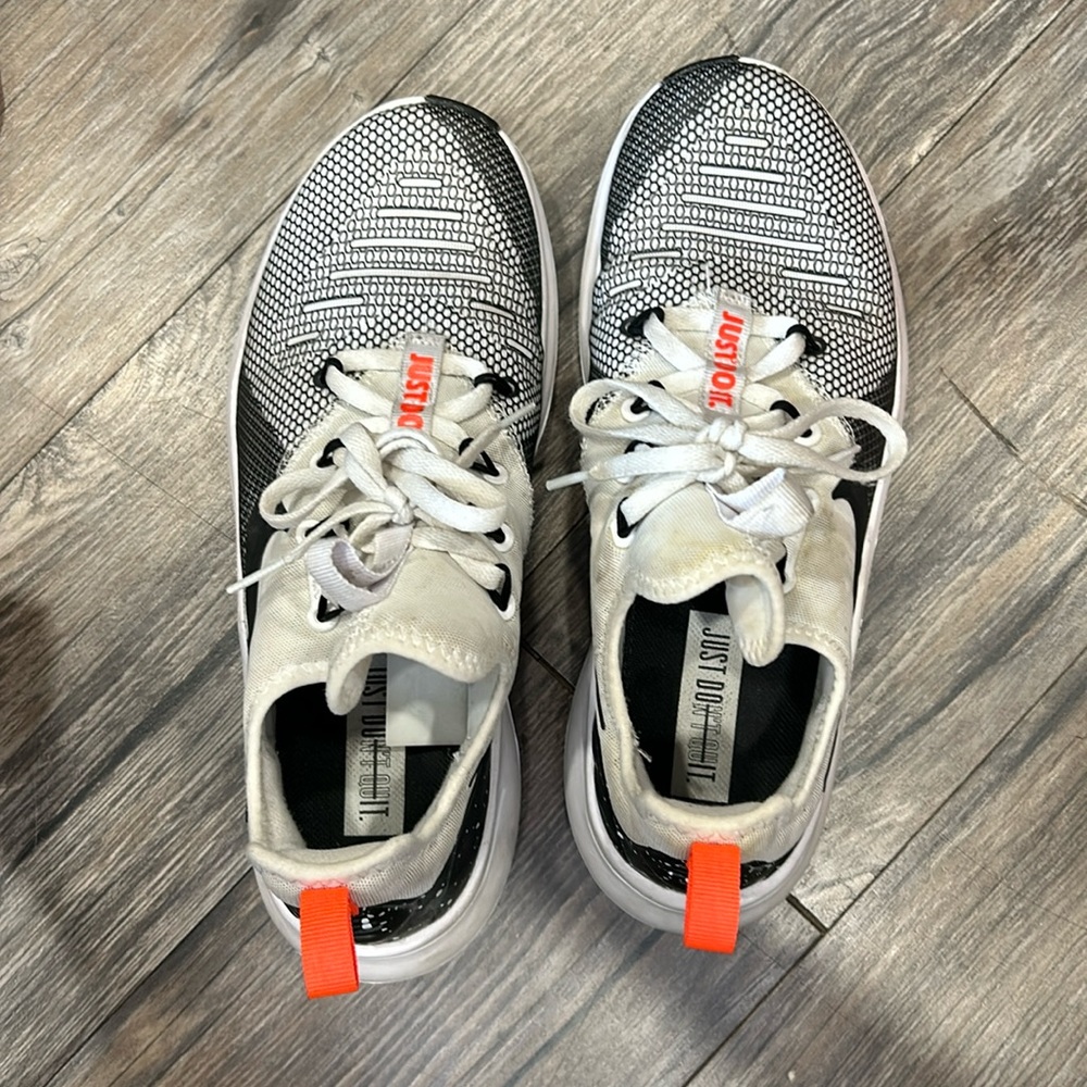 Black and white Nike frees. Women’s size 8.5